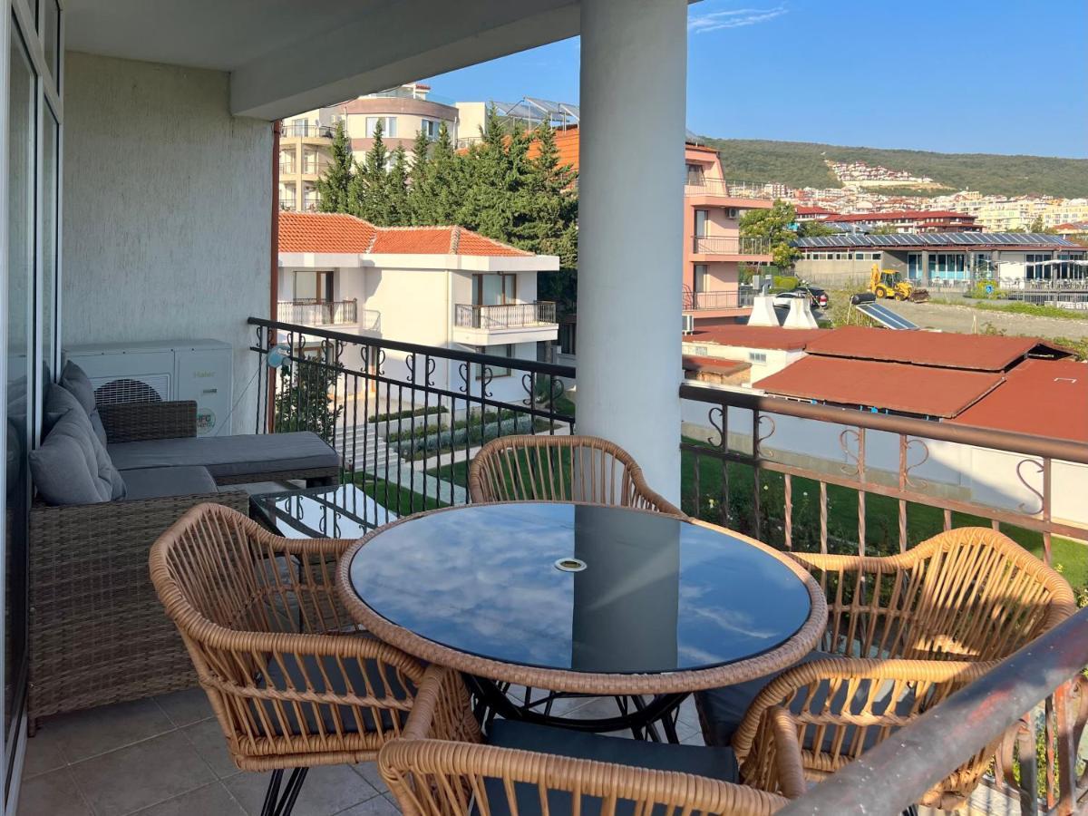 Beachfront Havana Свети Влас Екстериор снимка